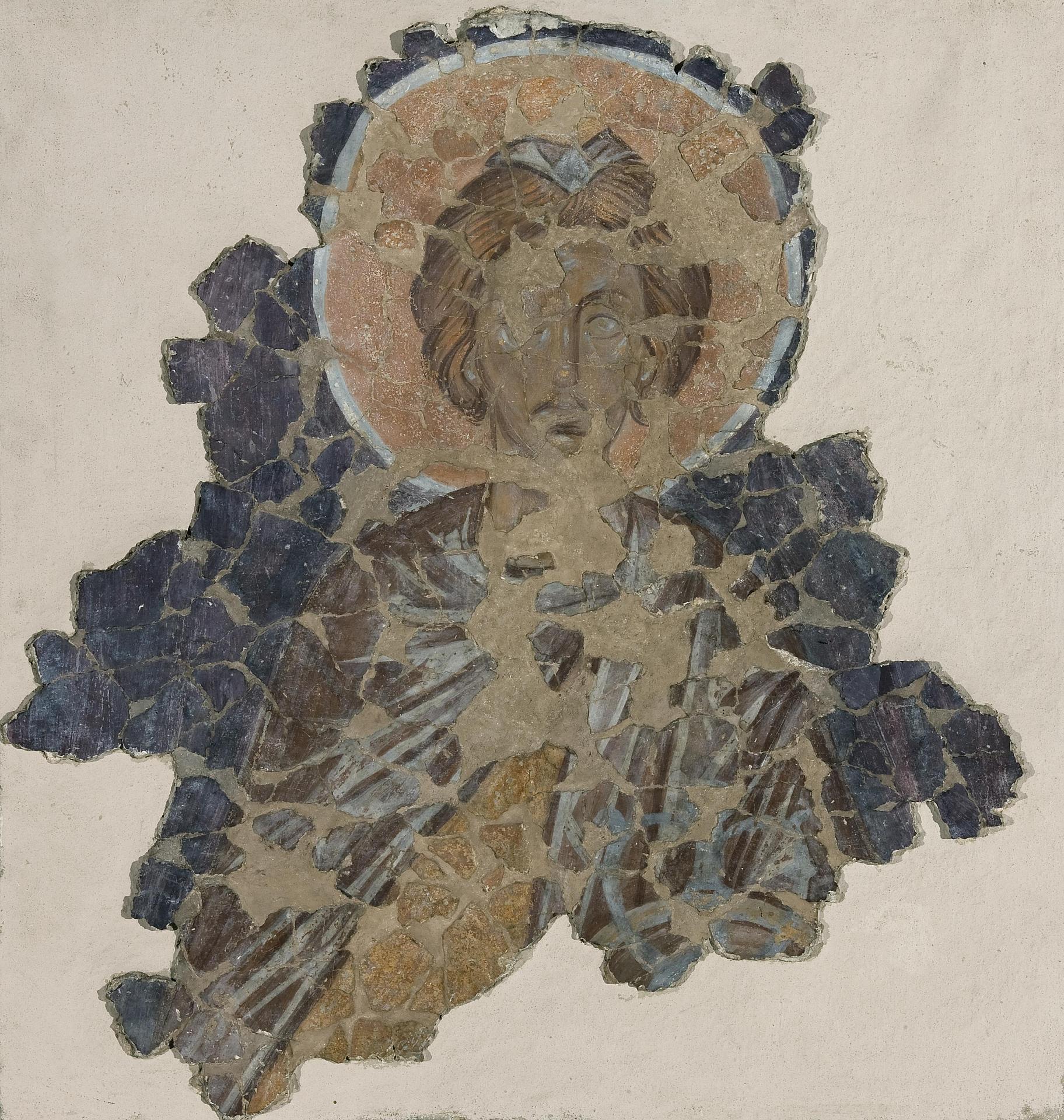 Верхняя часть фигуры молодого пророка. Россия, Псков. XIV век. Эрмитаж, Санкт-Петербург.