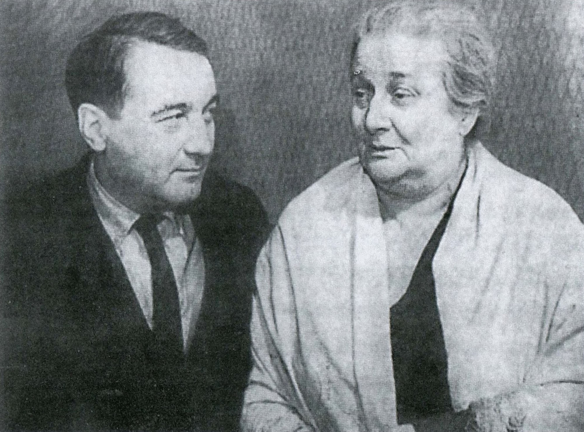 Лев Гумилёв и А. А. Ахматова. Начало 1960-х.