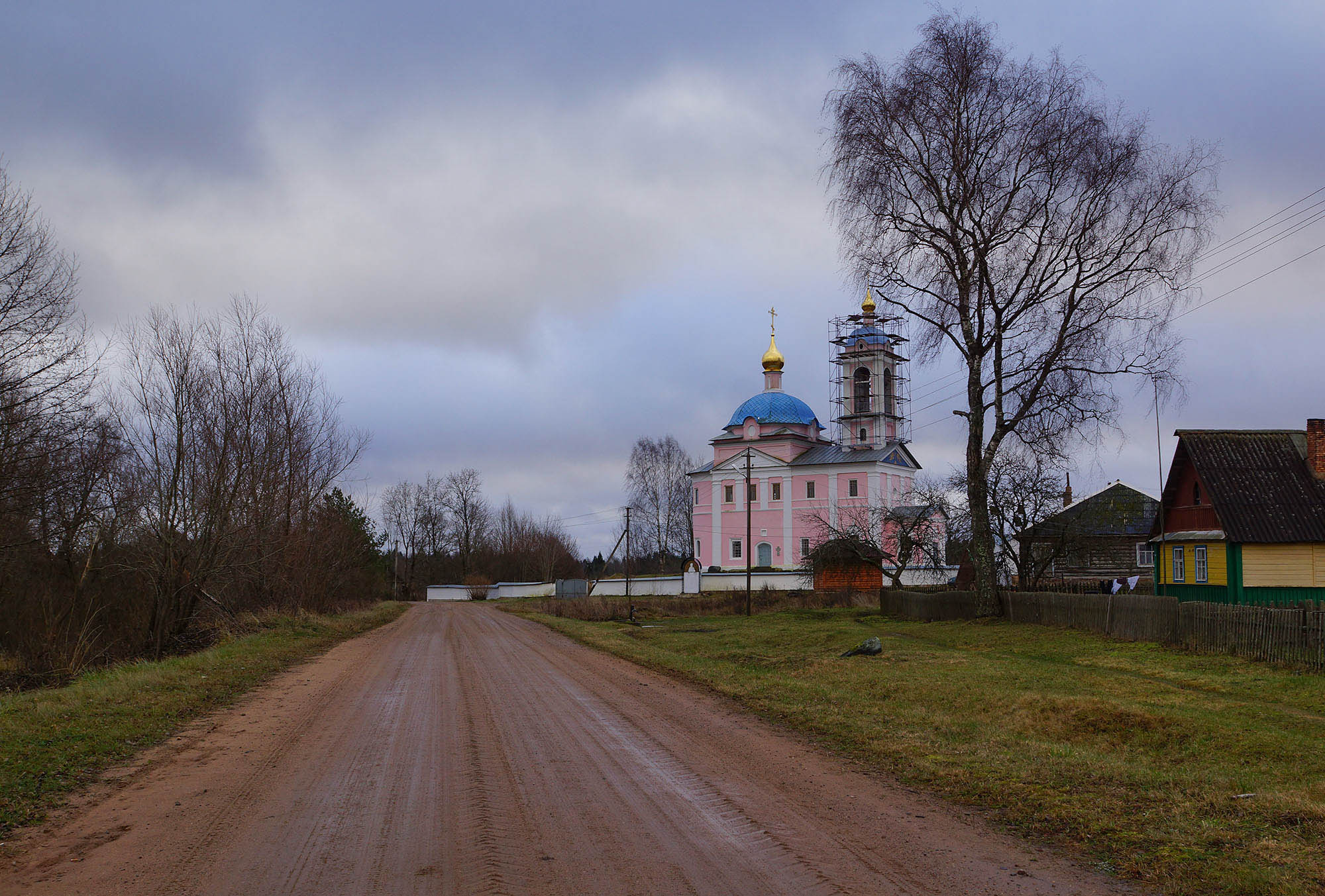 Лукино, Куньинский район, Псковская область. Крестовоздвиженская церковь. 1756 год.