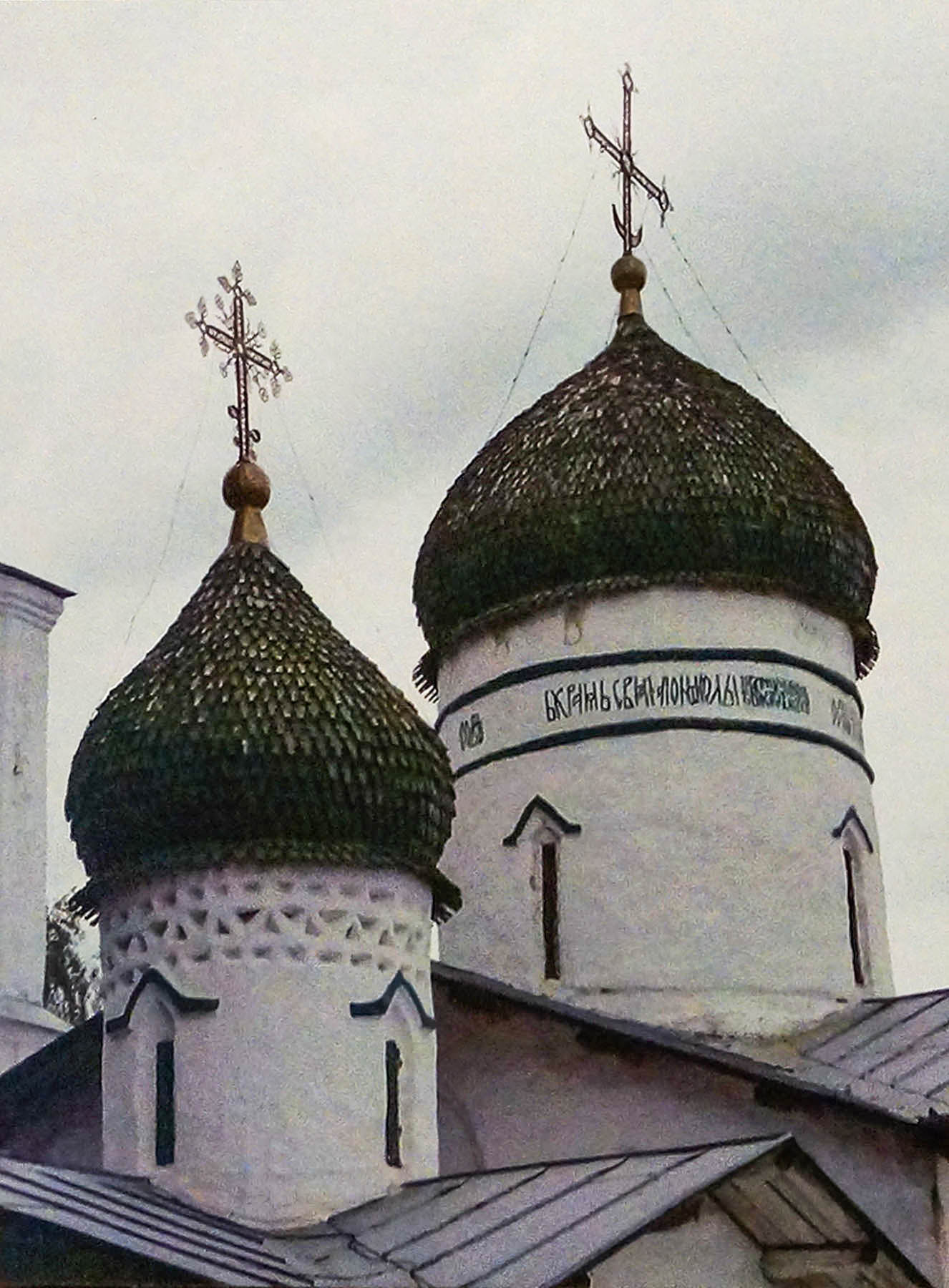 Остров, Псковская область. Церковь Николы с Застенья. 1542 год.