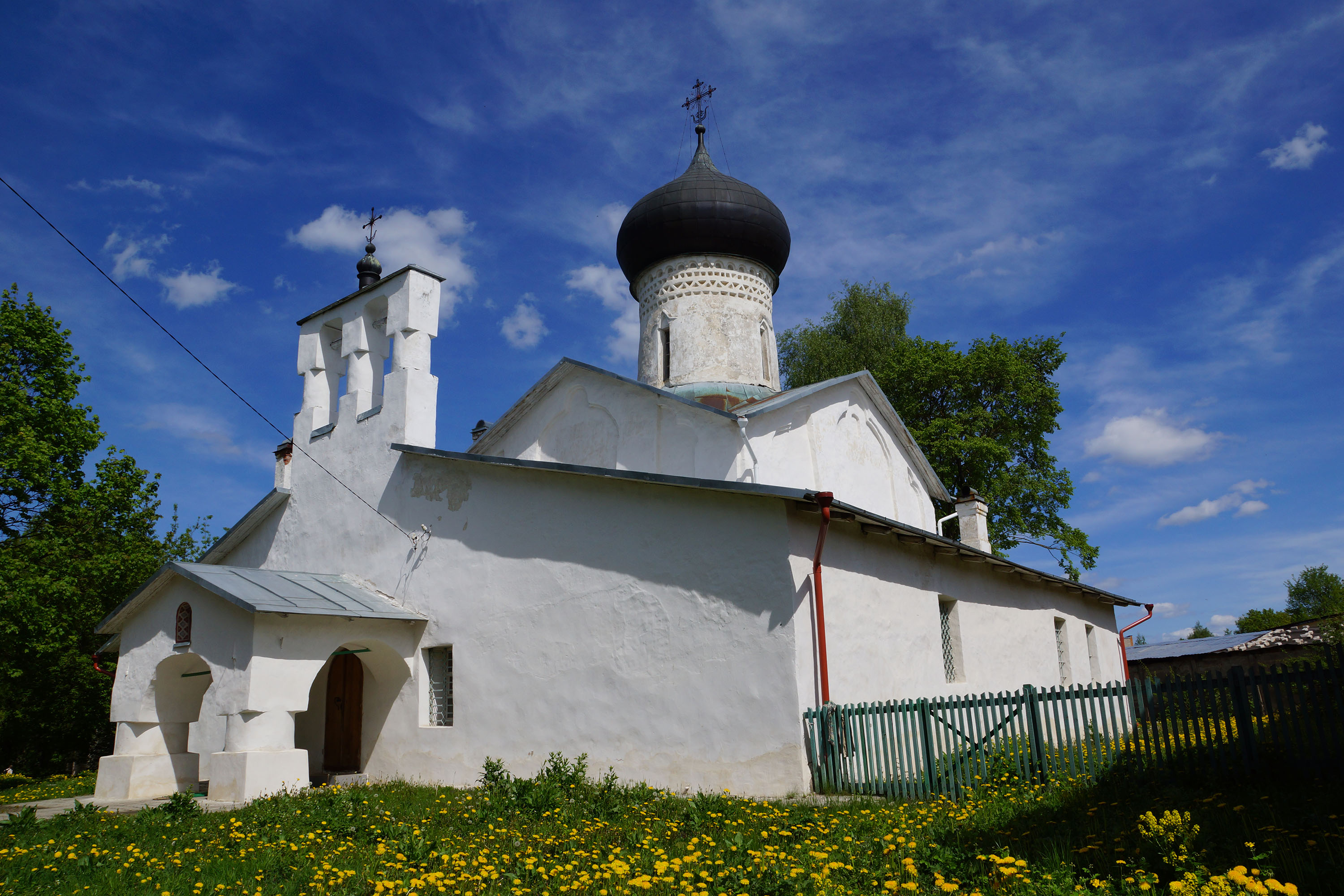 Псков. Церковь Иоакима и Анны. XVI век.