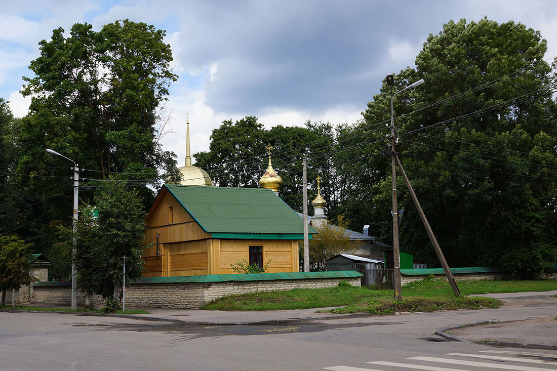 Псков. Церковь Алексея, человека Божия с Поля. 1540 год.