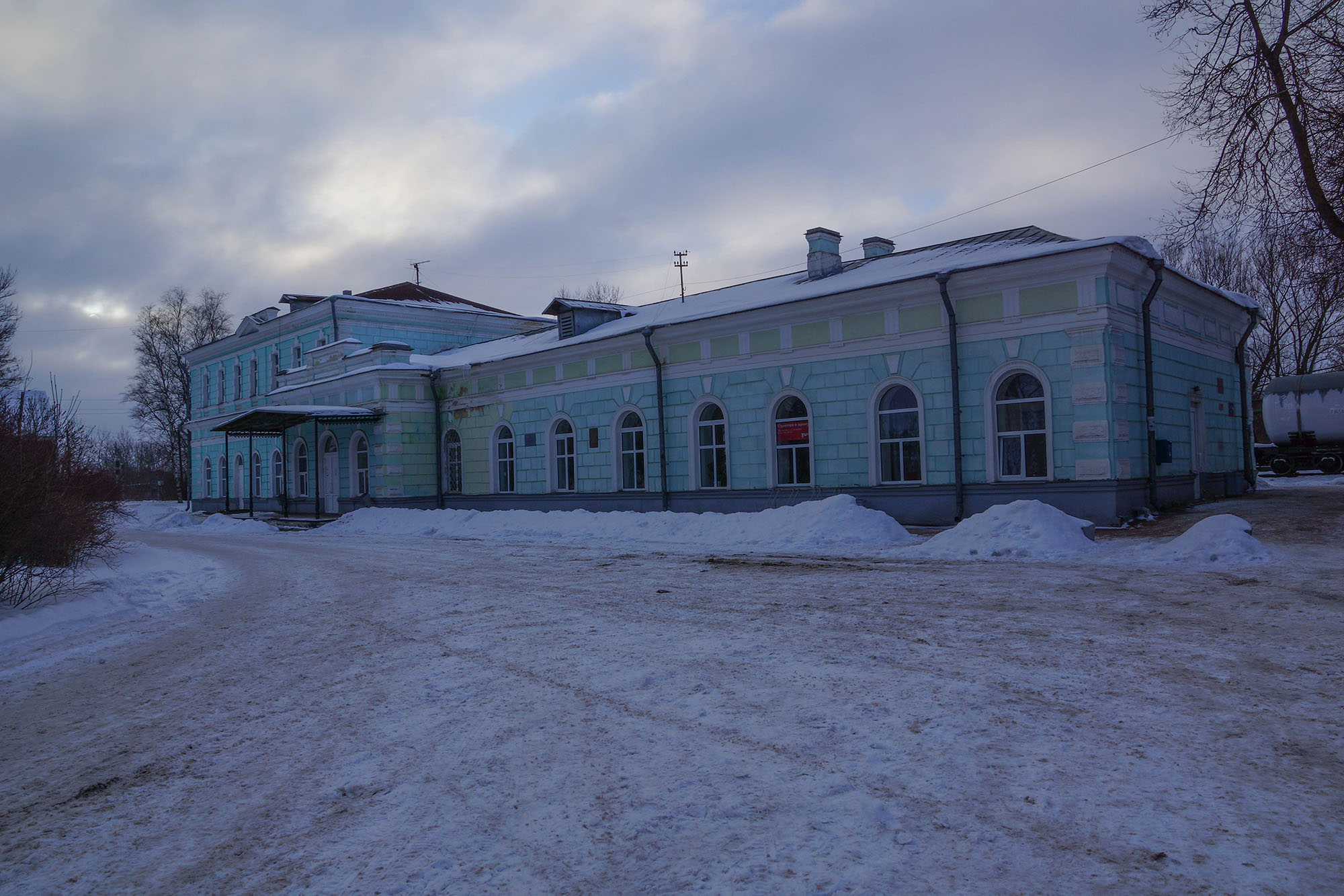 Остров, Псковская область. Станция железнодорожная.