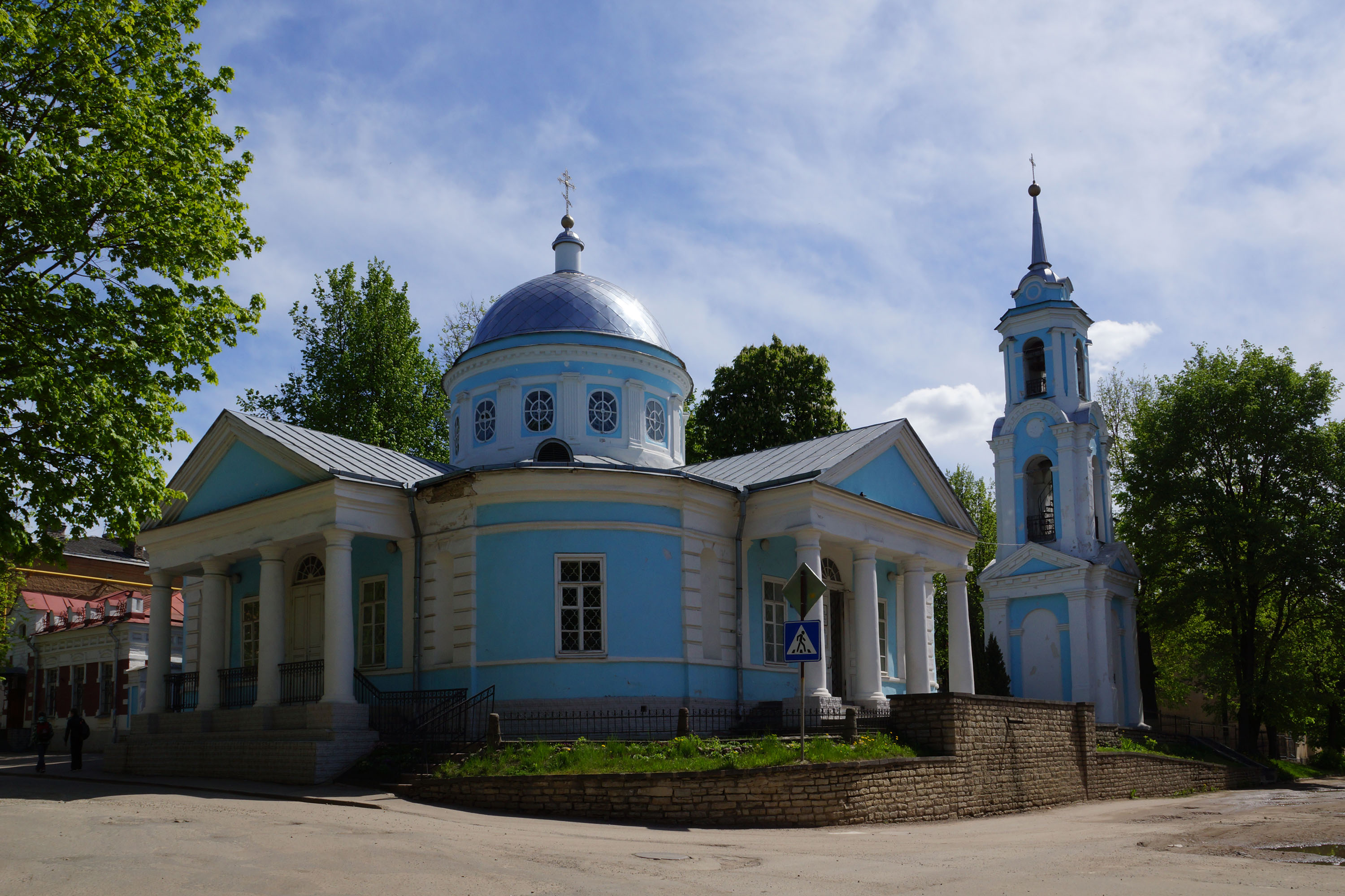 Псков (ул. Георгиевская, д. 3а). Церковь Успения с Полонища.