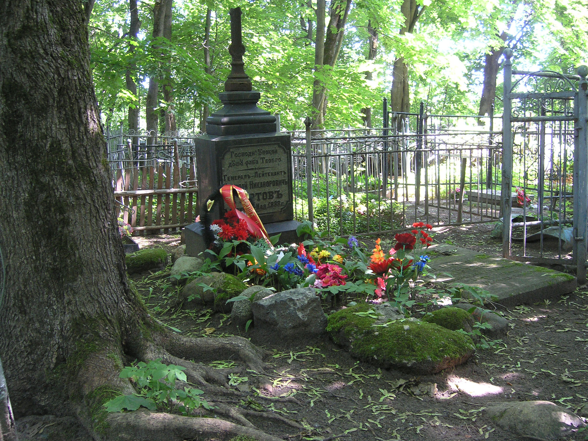 Великие Луки. Казанское кладбище. 