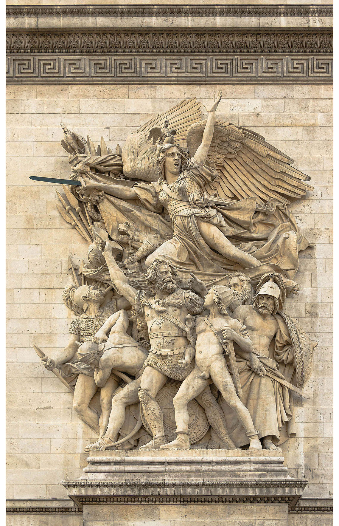 скульптурная группа "Выступление волонтёров" на Триумфальной арке в Париже.