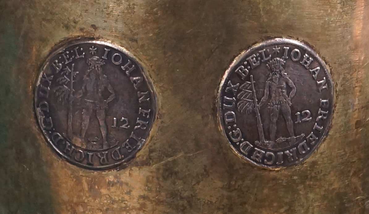Кружка, орнаментированная 27-ю монетами, Кенигсберг, 1691 год-2.